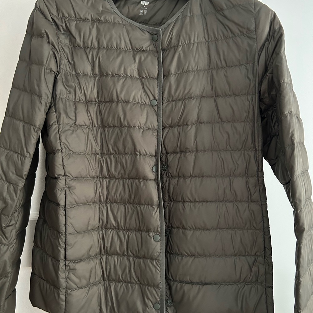 Uniqlo Women's Puffer Jacket - Olive